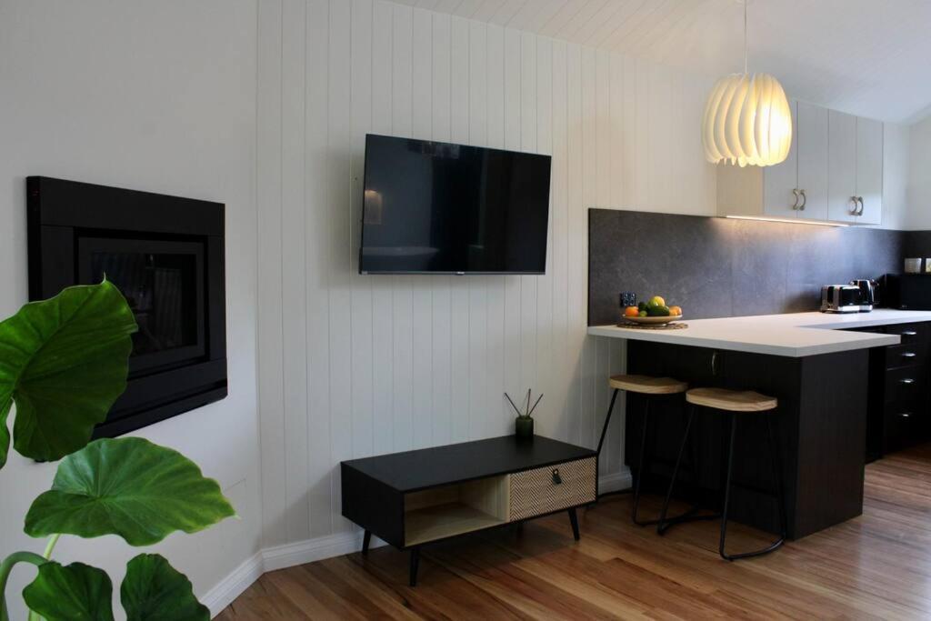 Hideaway Falls - Staggys Cottage Mapleton Eksteriør billede